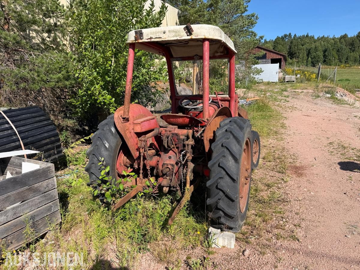 1975 Volvo 320D traktor