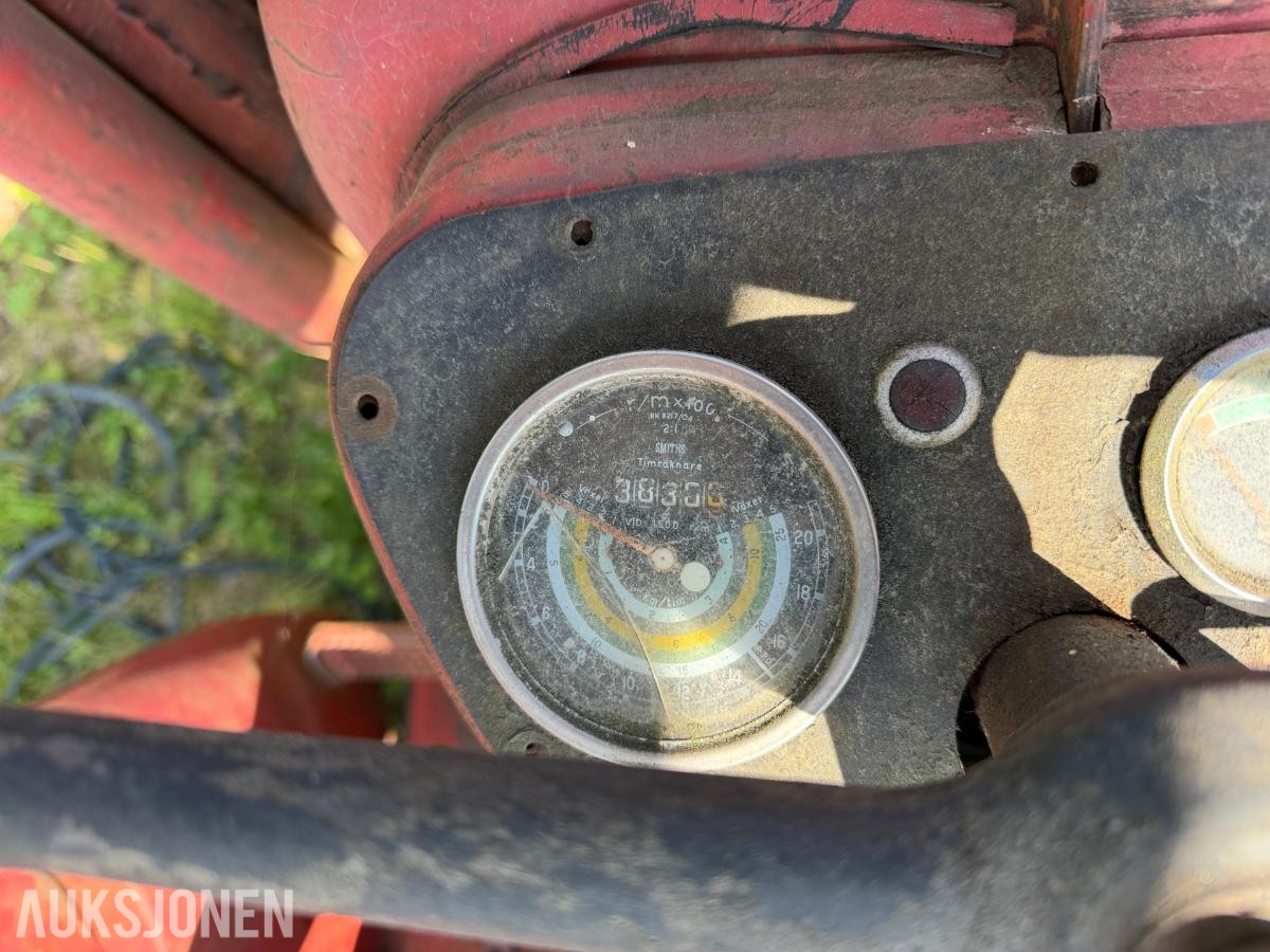 1975 Volvo 320D traktor