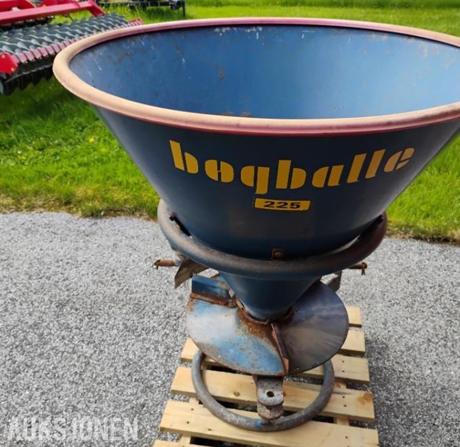 Kunstgjødselspreder Bøgballe 225