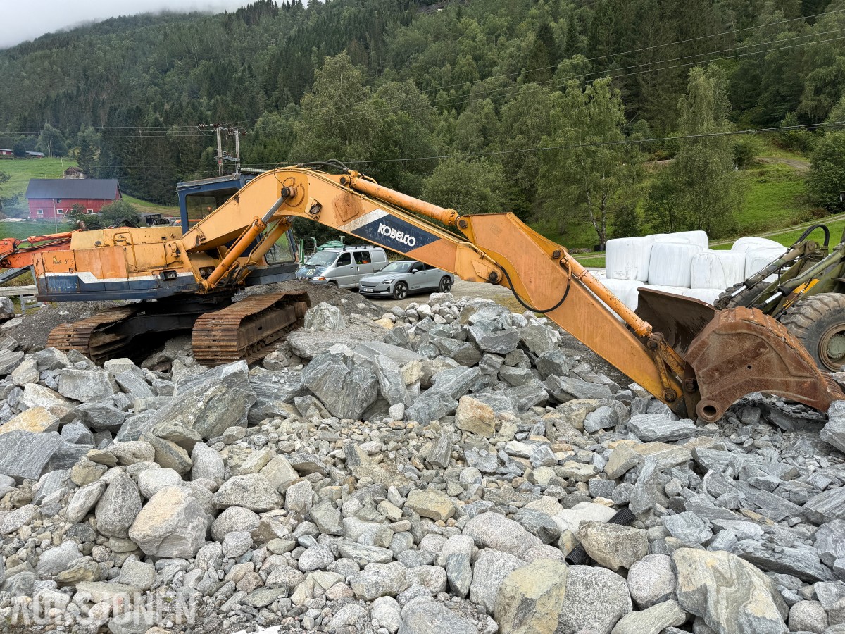 1987 Kobelco K907D - Gravemaskin + delemaskin