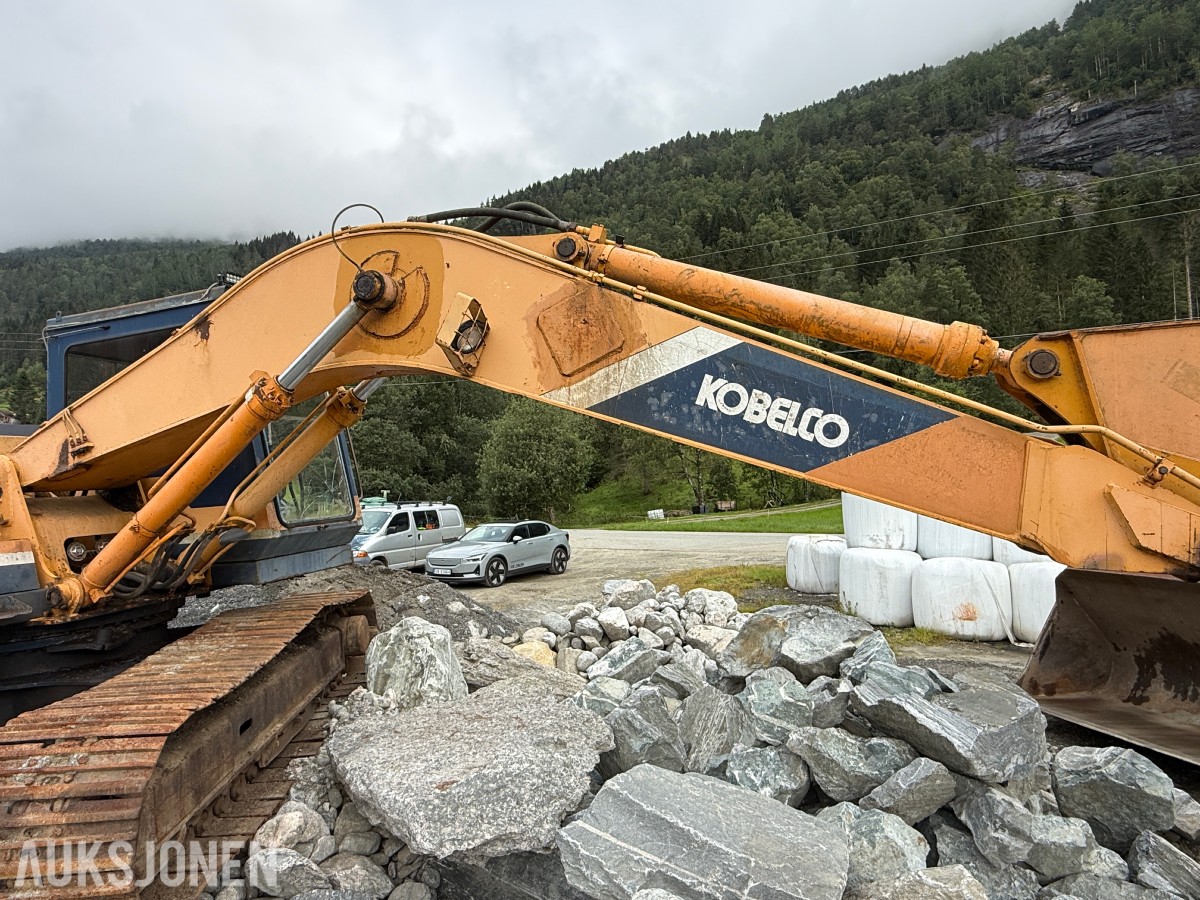 1987 Kobelco K907D - Gravemaskin + delemaskin