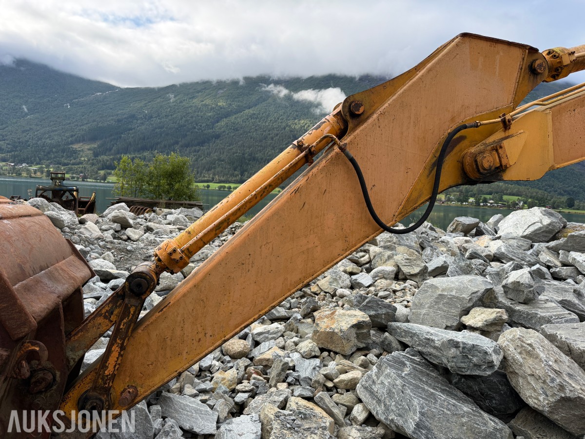 1987 Kobelco K907D - Gravemaskin + delemaskin