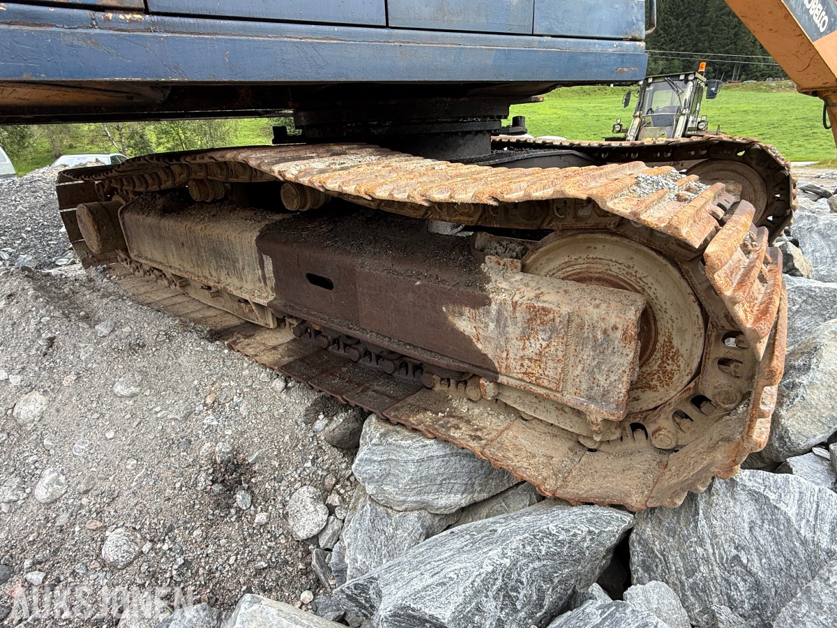 1987 Kobelco K907D - Gravemaskin + delemaskin