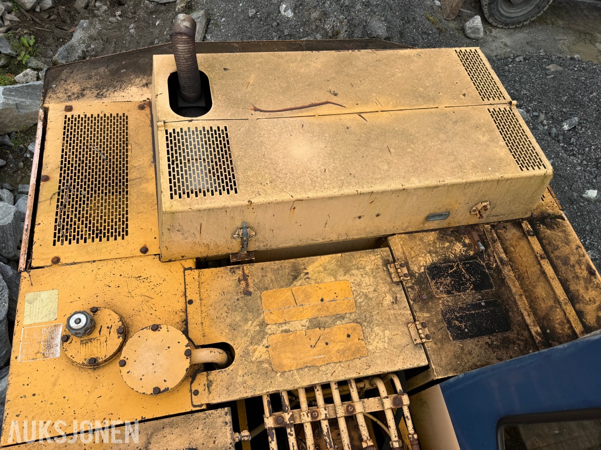 1987 Kobelco K907D - Gravemaskin + delemaskin