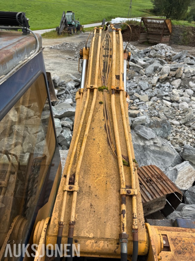 1987 Kobelco K907D - Gravemaskin + delemaskin