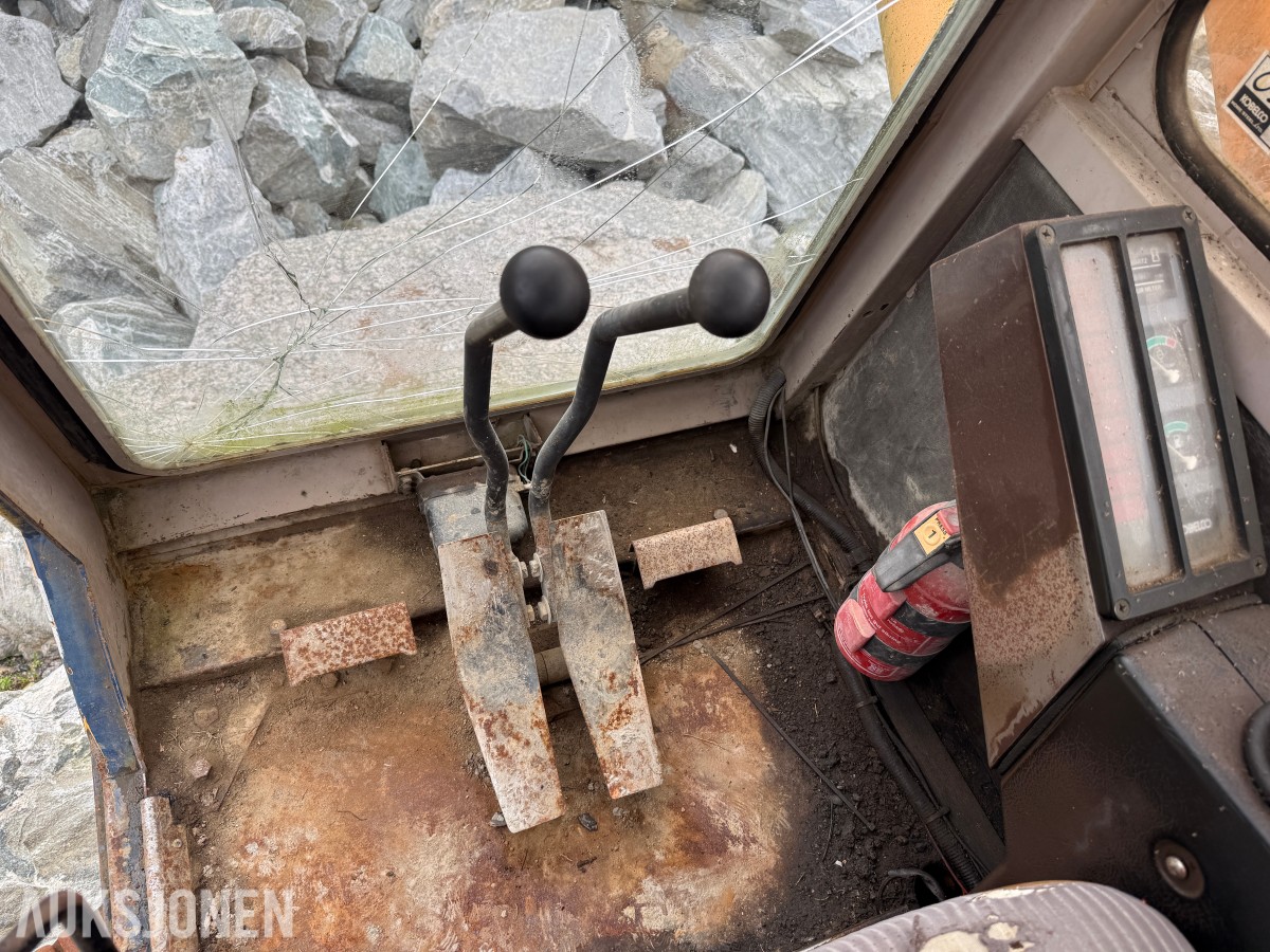 1987 Kobelco K907D - Gravemaskin + delemaskin