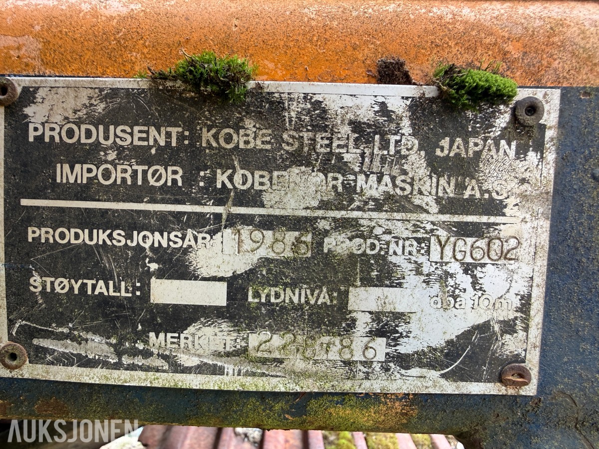 1987 Kobelco K907D - Gravemaskin + delemaskin