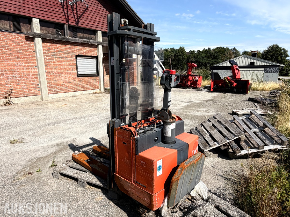 2003 BT LSF 1250/11 ELEKTRISK STABLER – 1 250 KG