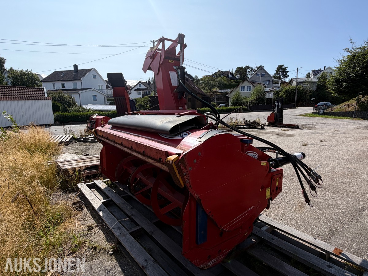 2016 PRONOVOST PXPL-92-220CM TO-TRINNS SNØFRES MED PTO- OG HYDRAULISK DRIFT
