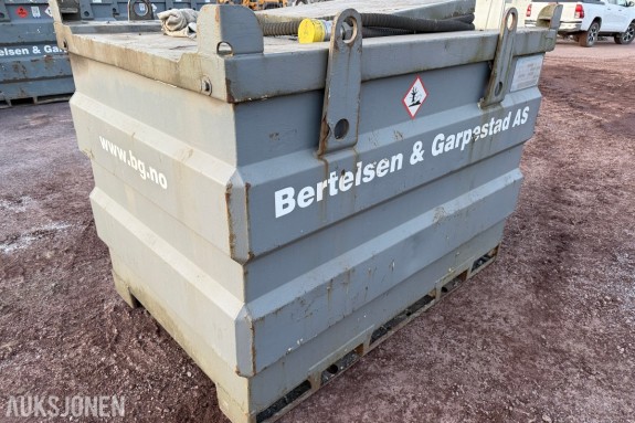 2014 dieseltank 1000 liter