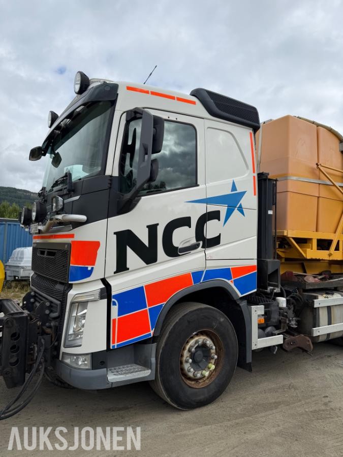2018 Volvo FH540 krokbil, komplett brøyterigget