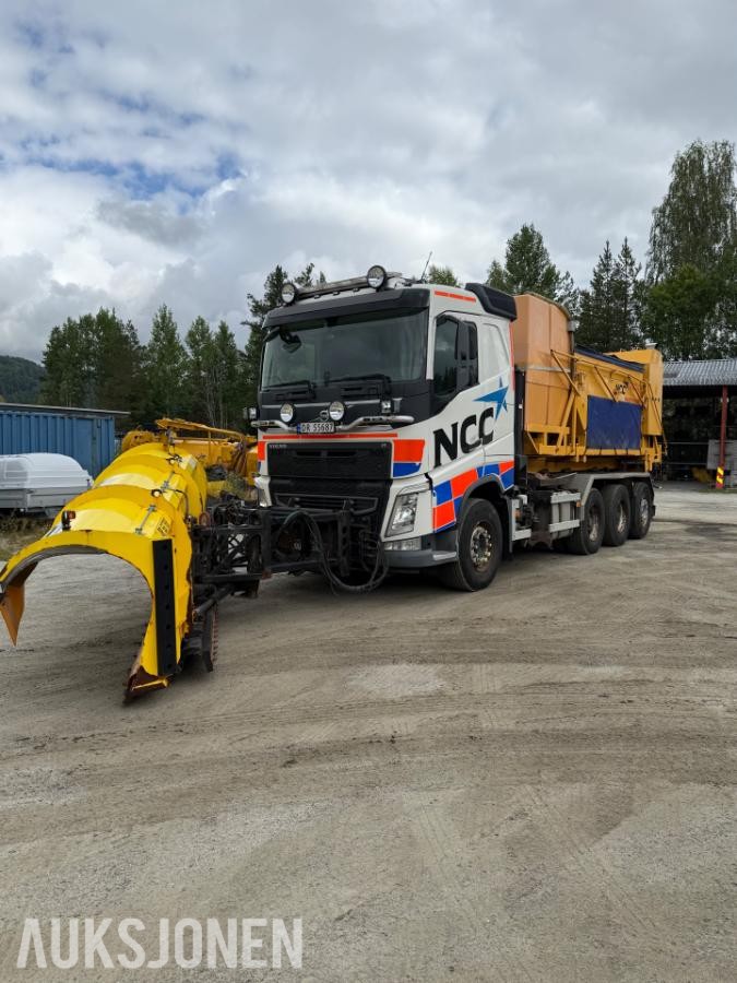 2018 Volvo FH540 krokbil, komplett brøyterigget