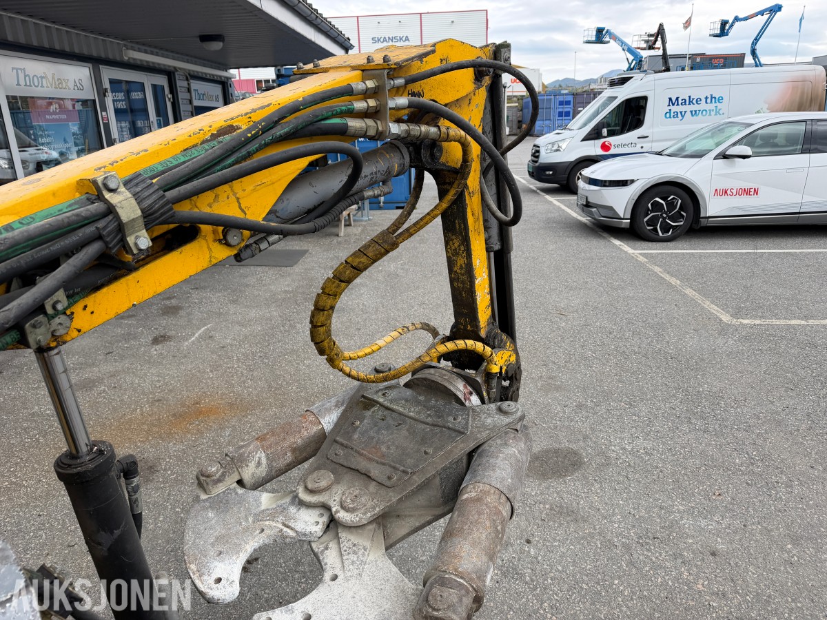 Rivningsrobot Brokk 150C med mye utstyr