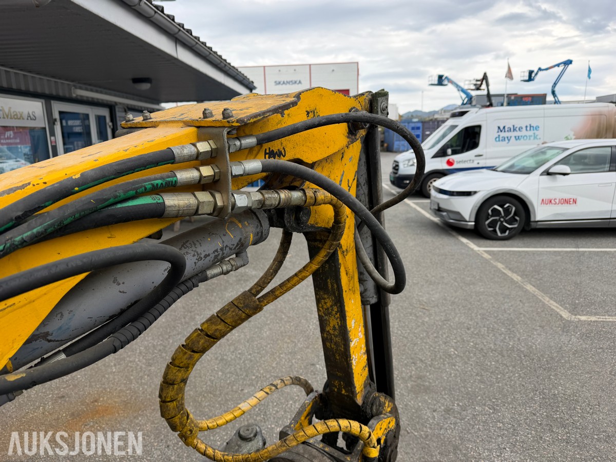 Rivningsrobot Brokk 150C med mye utstyr