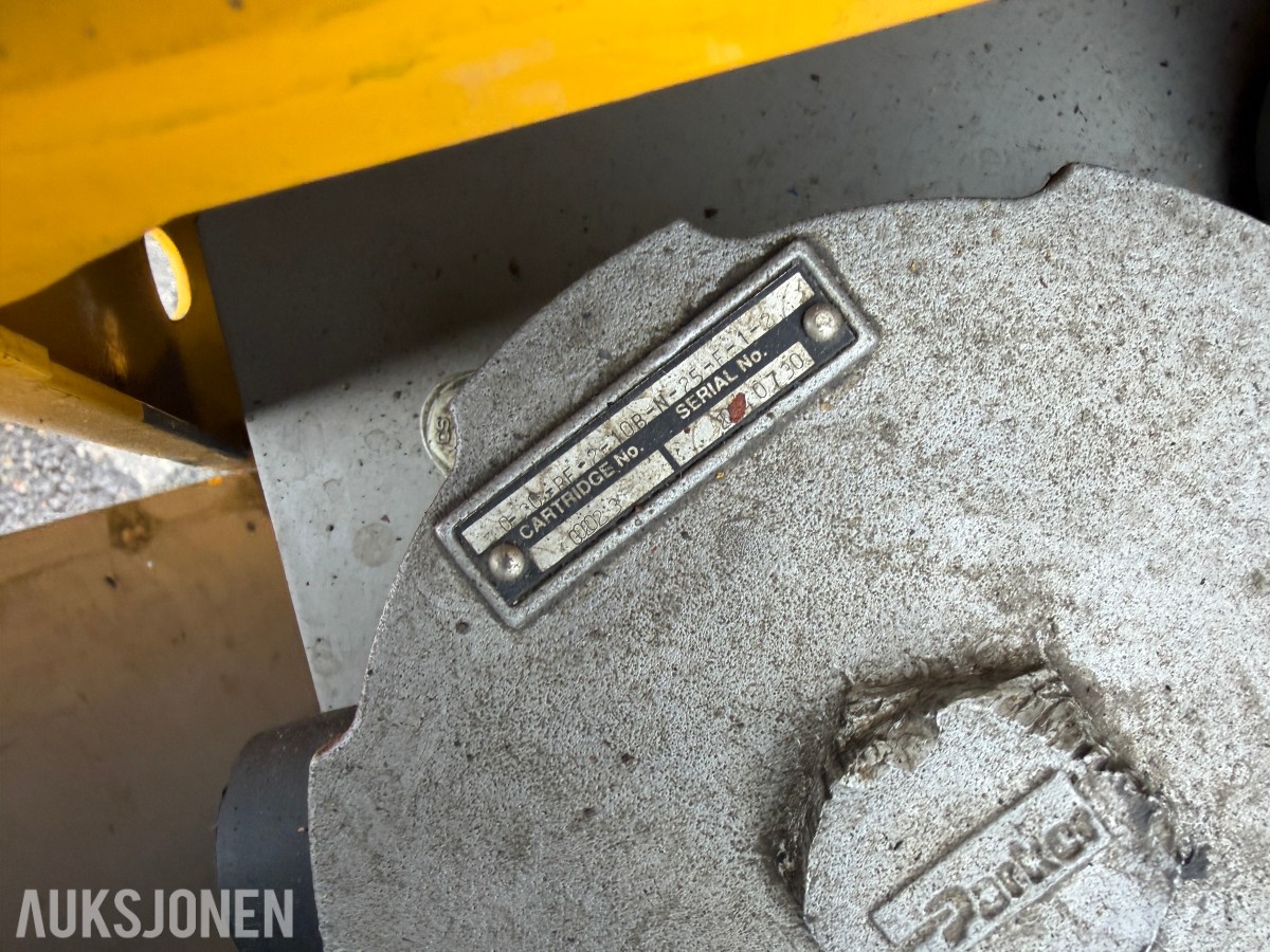 Rivningsrobot Brokk 150C med mye utstyr