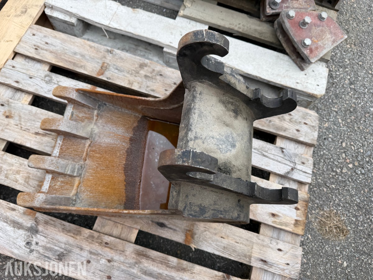 Rivningsrobot Brokk 150C med mye utstyr