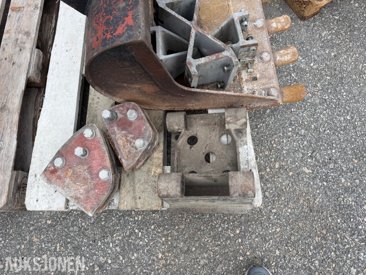 Rivningsrobot Brokk 150C med mye utstyr