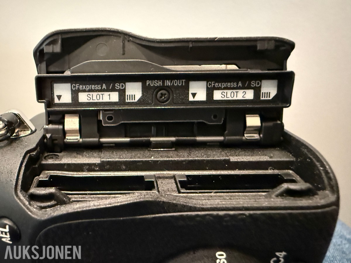 Sony α7R V kamerapakke med fire G Master-objektiver og kamerasekk