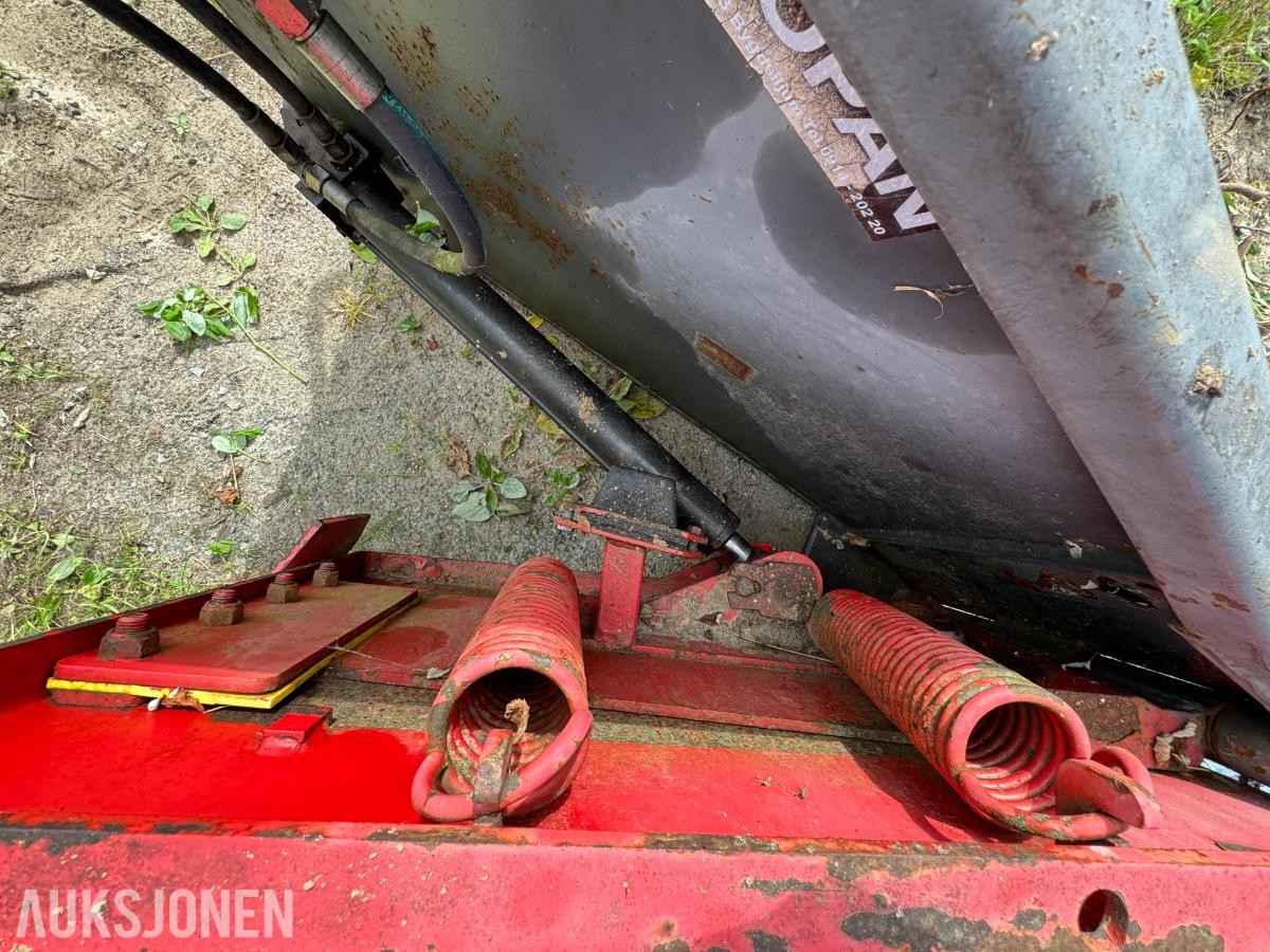 2006 Multiskopan hjullasterskuffe med hydrauliske kantvinger