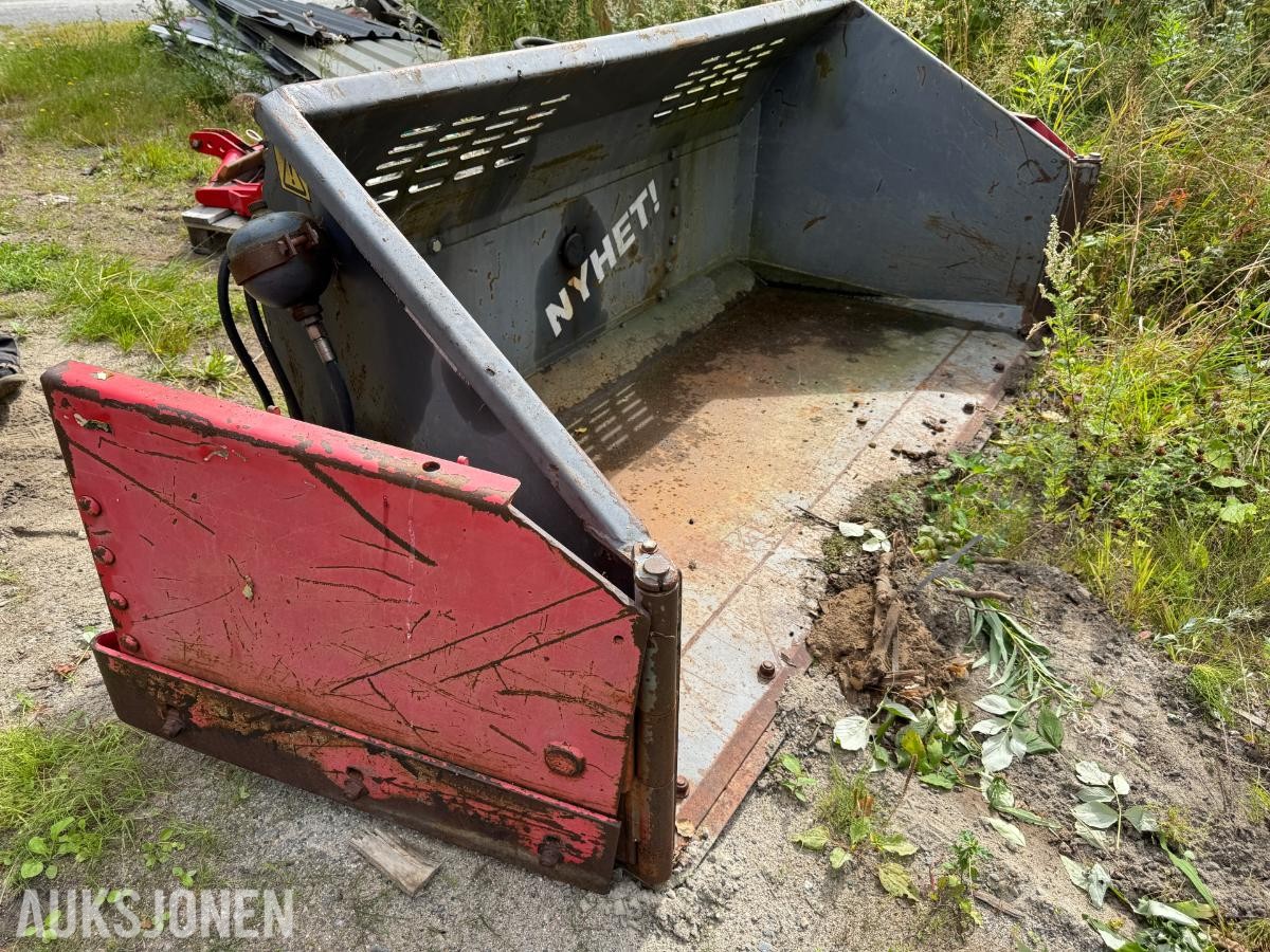2006 Multiskopan hjullasterskuffe med hydrauliske kantvinger