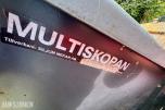 2006 Multiskopan hjullasterskuffe med hydrauliske kantvinger