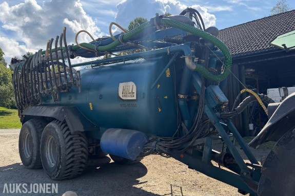 2003 Hill HTC-15000 gjødselvogn– 15 000 liter, 12 m slangebom, toveis lastearm