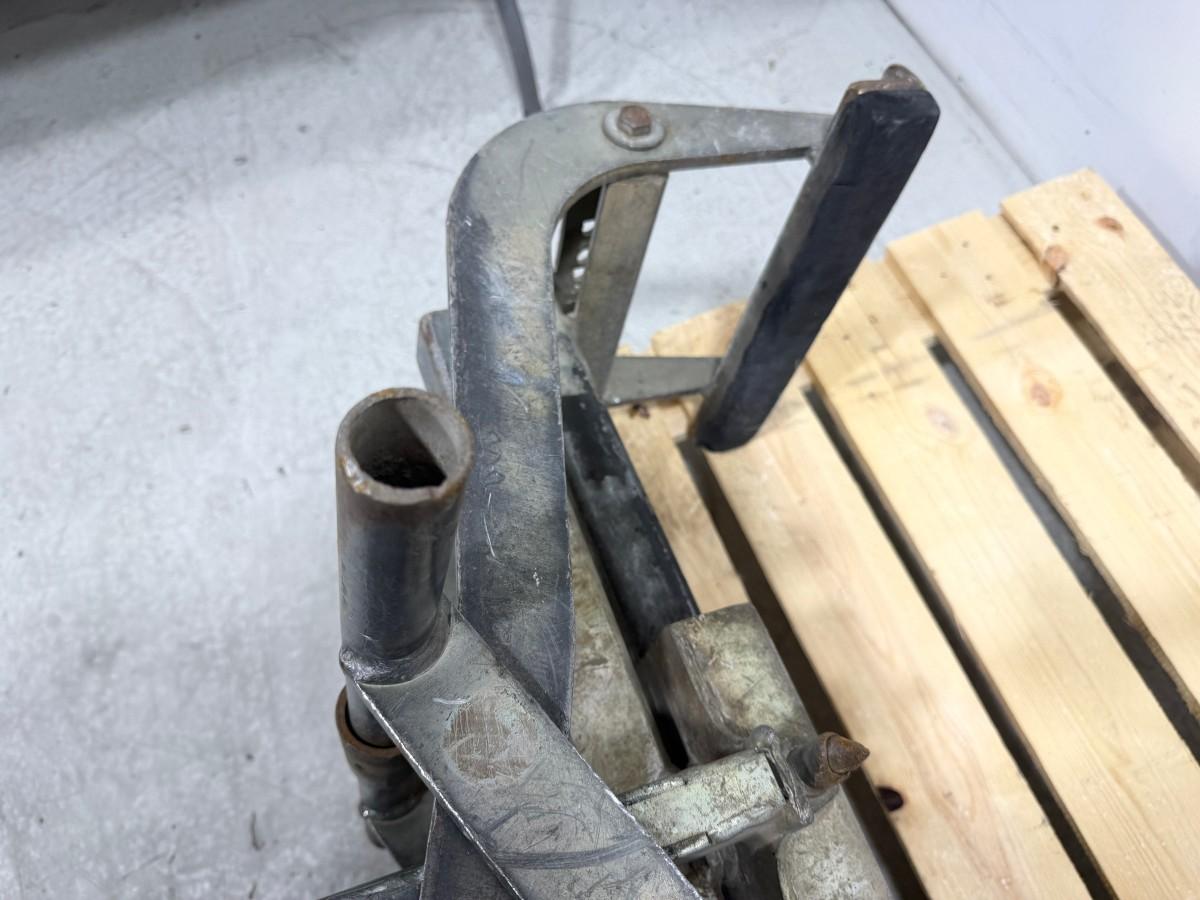 Hilti WSR 22-A bajonettsag med batteri, lader og løfteklype