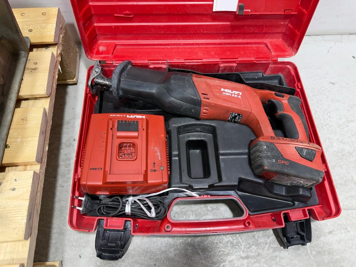 Hilti WSR 22-A bajonettsag med batteri, lader og løfteklype
