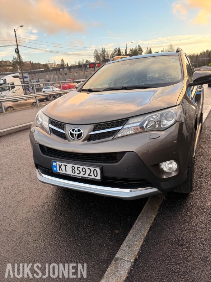 2013 Toyota RAV4 2.2 Diesel 150hk 4WD Automat, Skinnseter, Hengerfeste