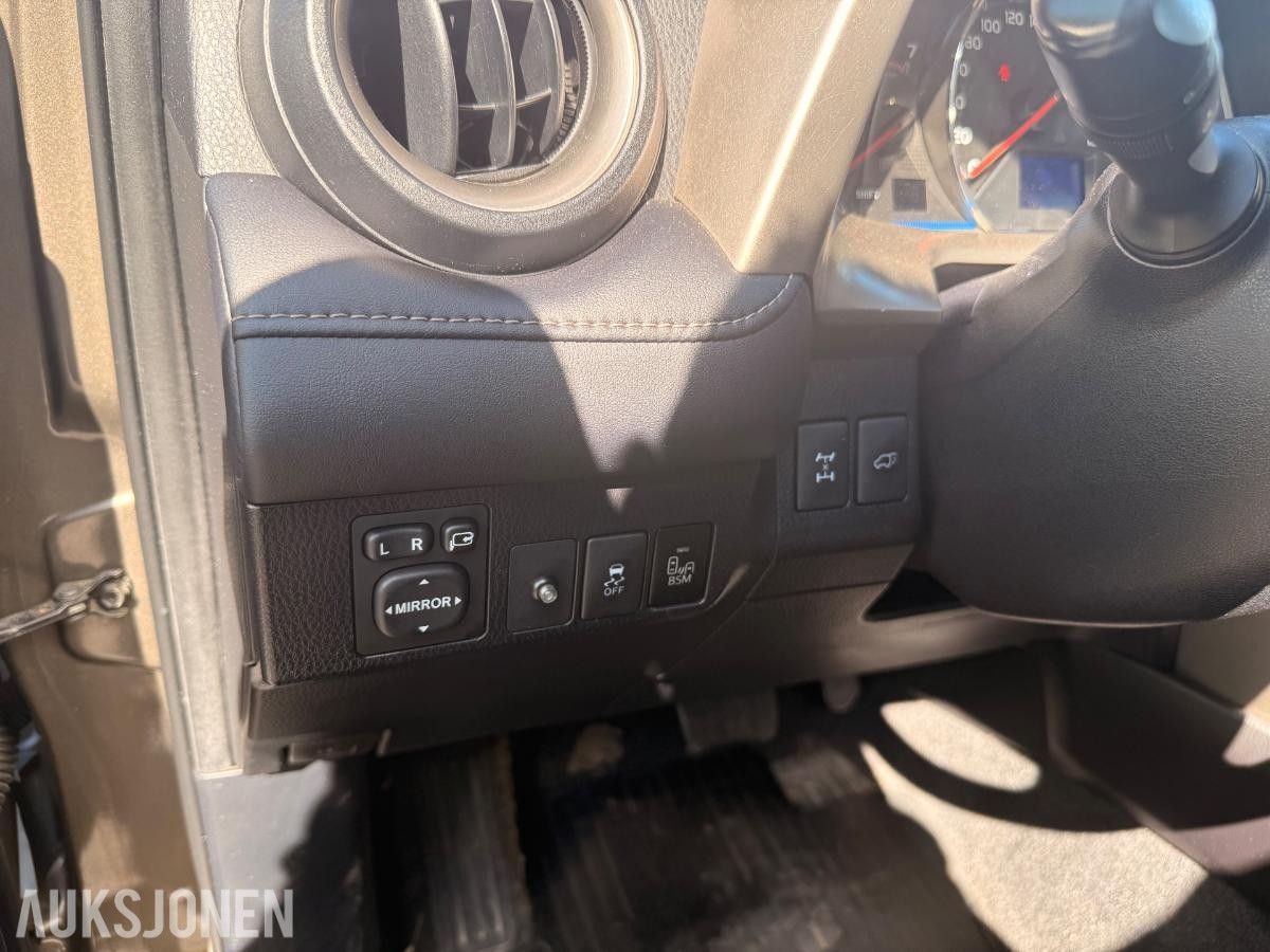 2013 Toyota RAV4 2.2 Diesel 150hk 4WD Automat, Skinnseter, Hengerfeste