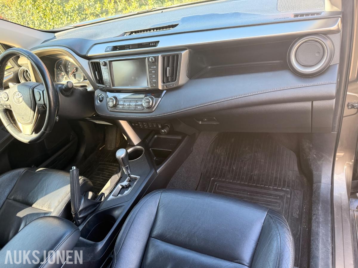 2013 Toyota RAV4 2.2 Diesel 150hk 4WD Automat, Skinnseter, Hengerfeste