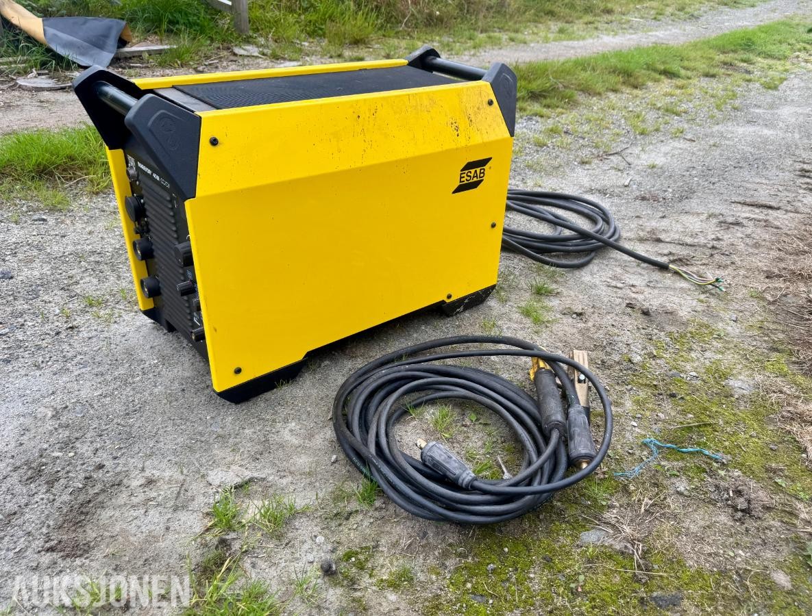 2013 Esab Worrior Sveisemakin