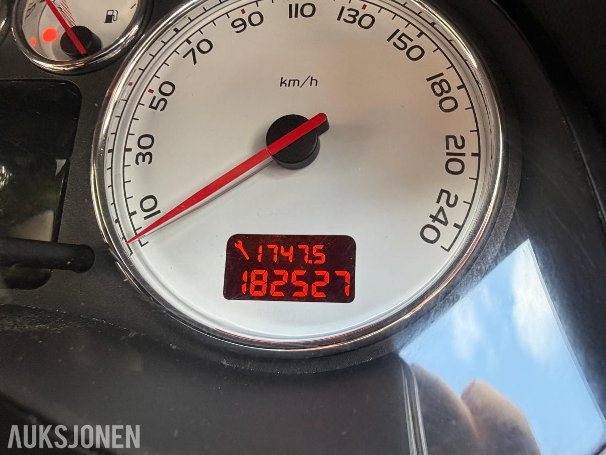 2005 Peugeot  307 1.6-109
