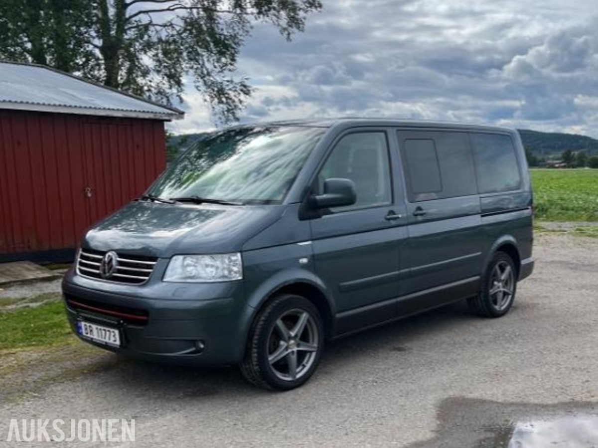 2005 Volkswagen Multivan 2.5 Diesel 4MOTION, 7 seter, Skinninteriør, S+V dekk