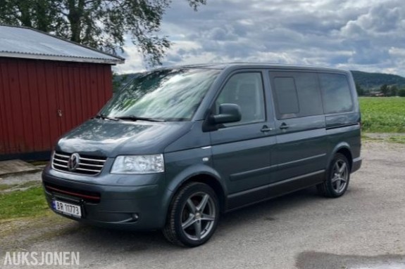 2005 Volkswagen Multivan 2.5 Diesel 4MOTION, 7 seter, Skinninteriør, S+V dekk