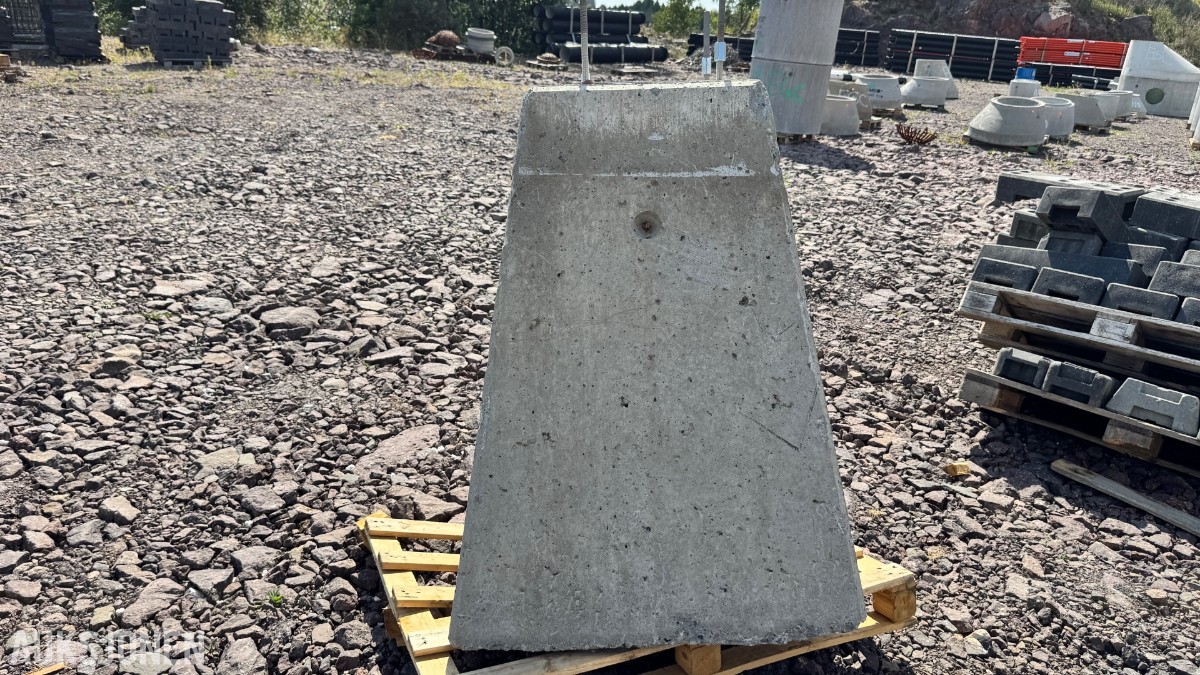 SKARPNES OG ØRSTA Fundamenter for lysmast / stolpe