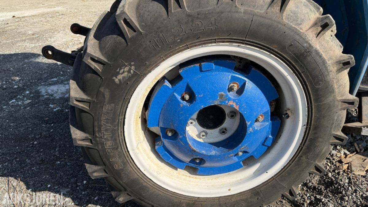 2006 Jinma 354 traktor, frontlaster, 664 t