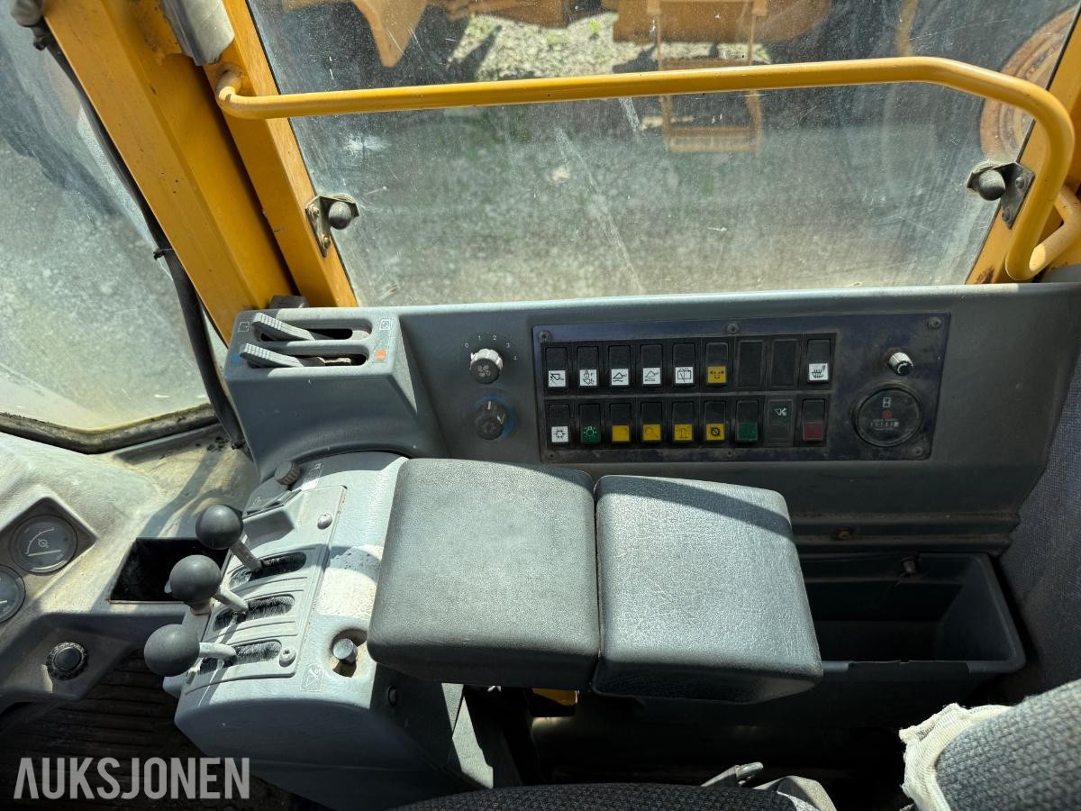1995 Volvo L70B HJULLASTER - SKUFF - REP.OBJEKT.