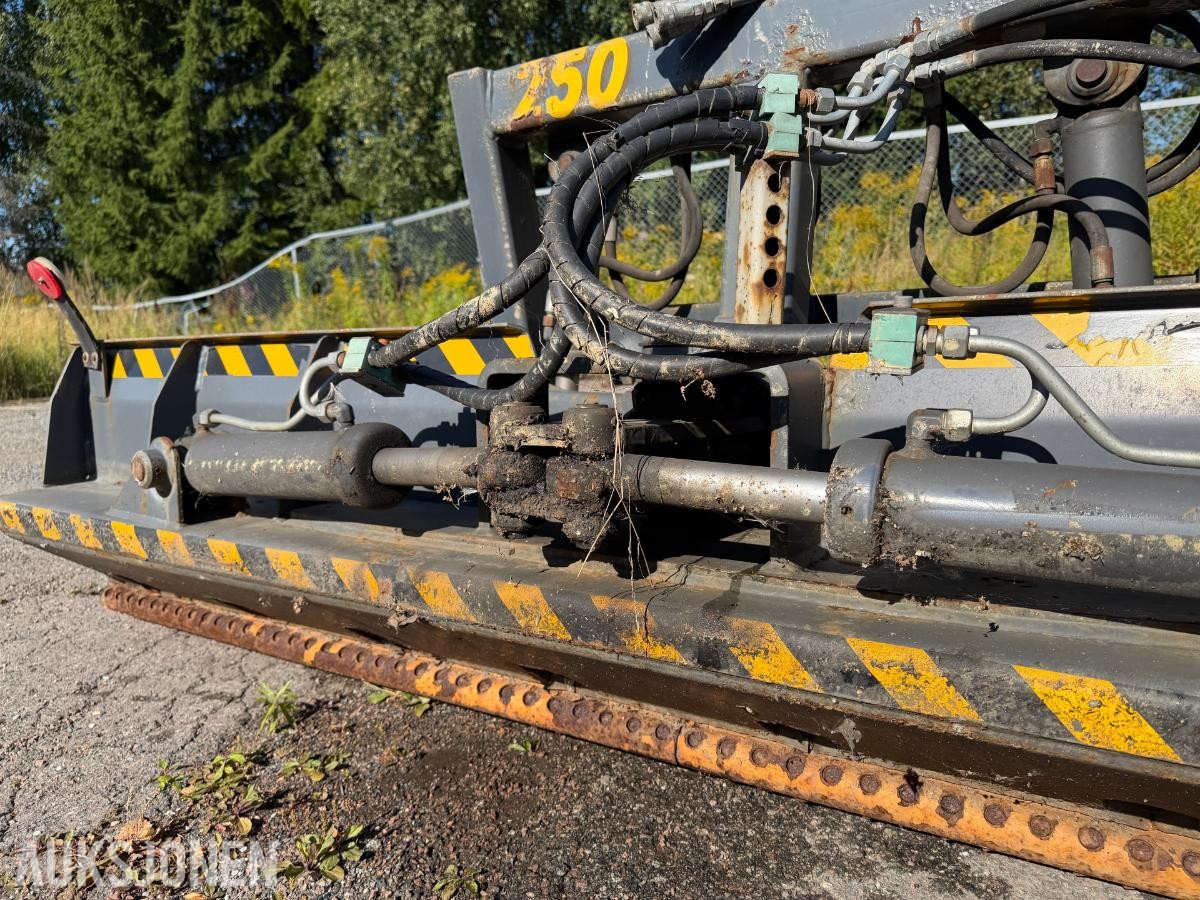 2011 Wille Isskrape til traktor