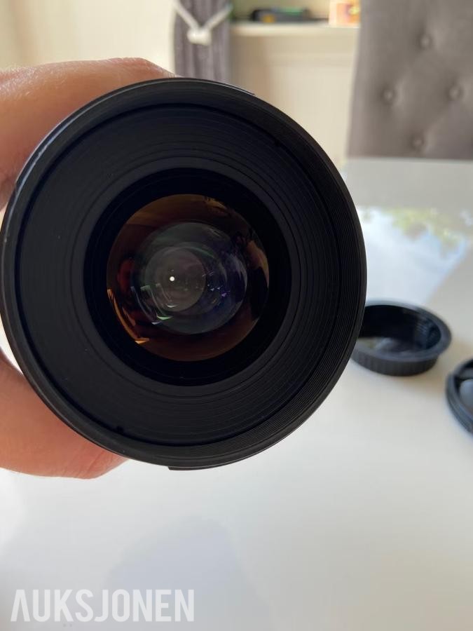 Samyang Cine 24mm 1,5 og 100mm 3.1 macro EF