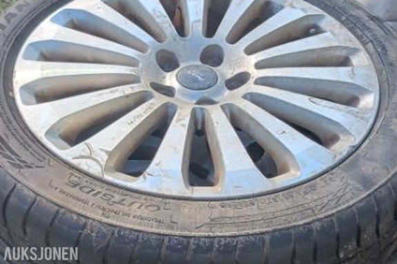 2007 Ford  Mondeo  - 4 stk sommerdekk på felg - 225/45R17
