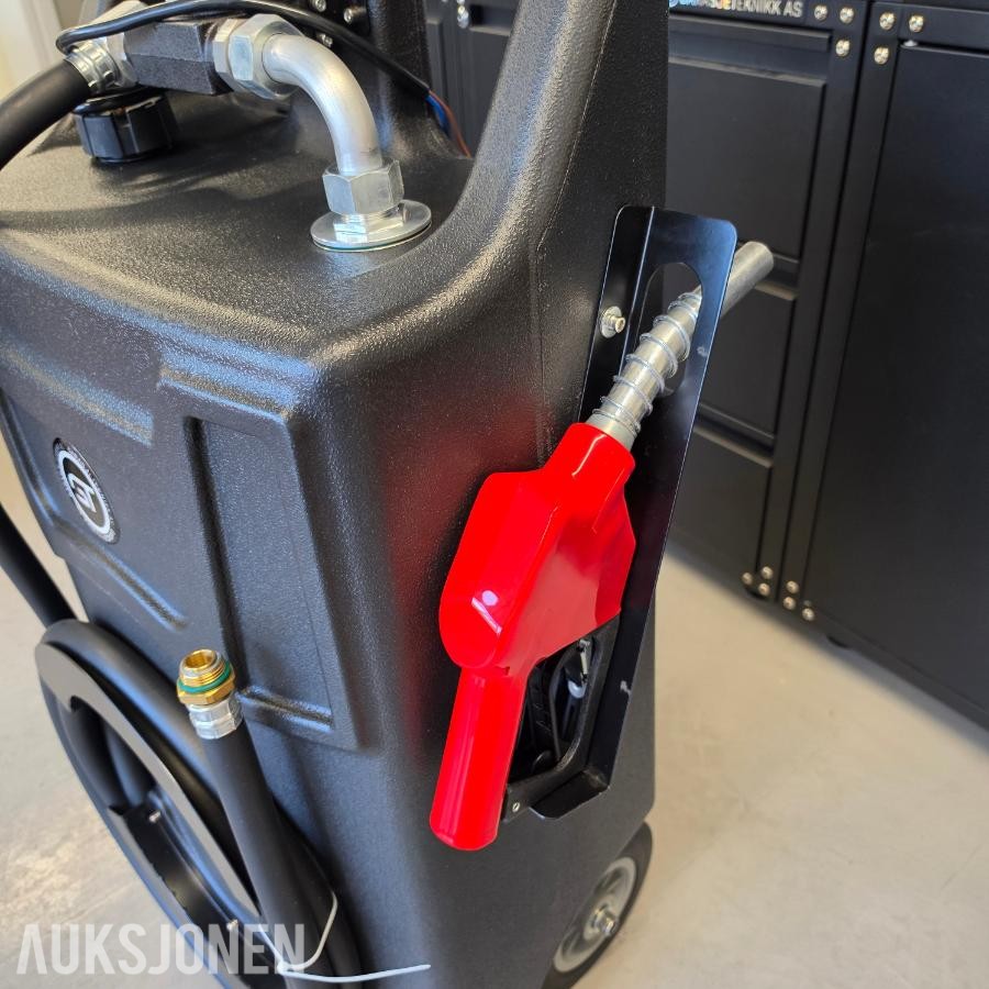 2026 Tough Box 110L Mobil Dieseltank D110