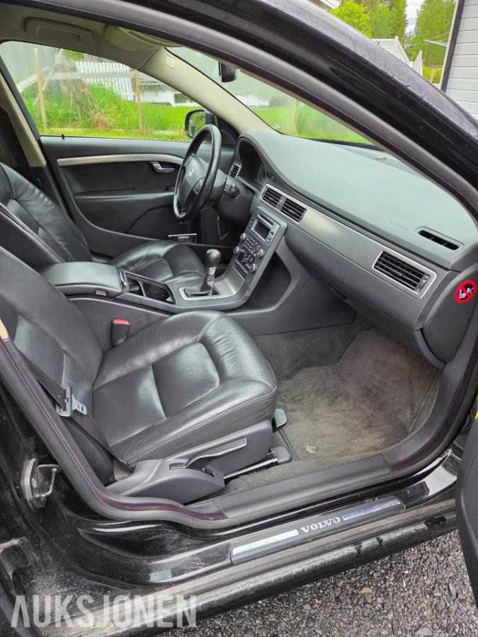 2008 Volvo V70 2.0 136hk cruisekontroll delskinn eu ok 02.2028