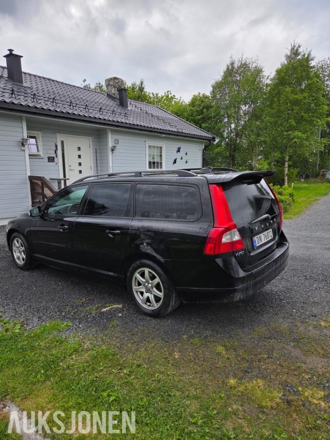 2008 Volvo V70 2.0 136hk cruisekontroll delskinn eu ok 02.2028