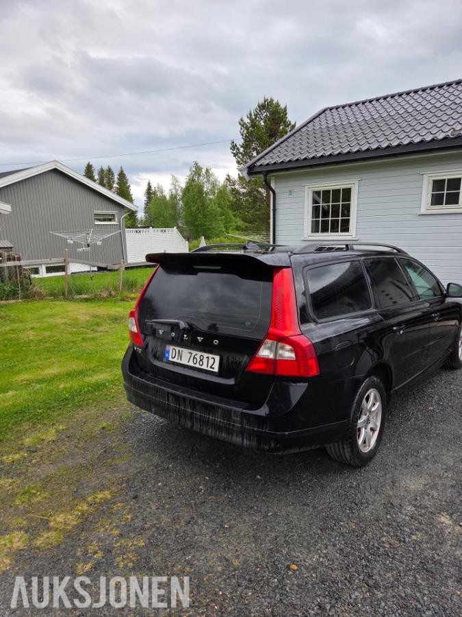 2008 Volvo V70 2.0 136hk cruisekontroll delskinn eu ok 02.2028