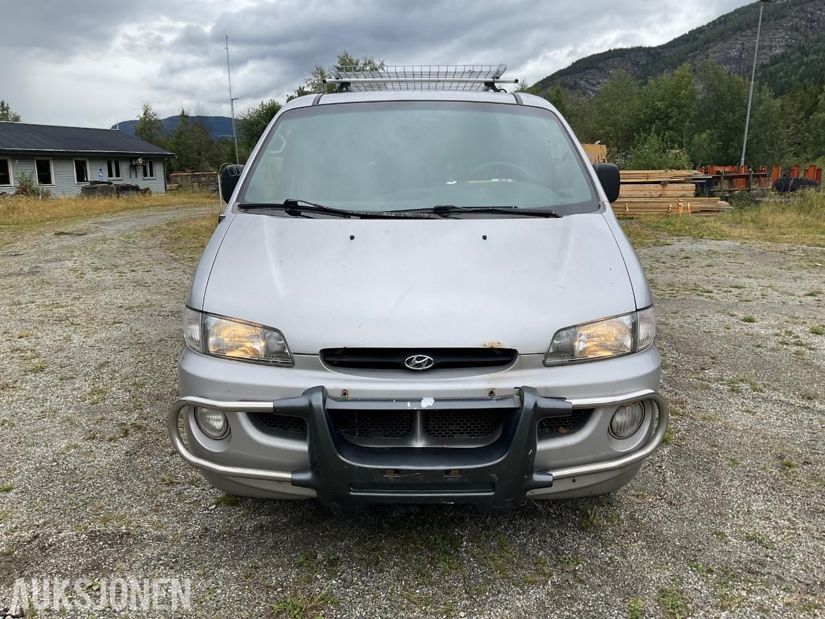 2000 Hyundai H 1 Bensin og Gassdrift