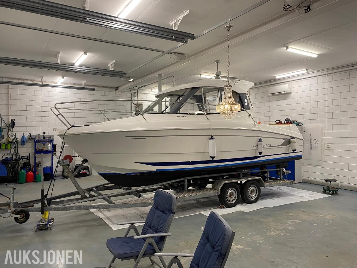 2013 Beneteau Antares 680 Med Suzuki 140HK