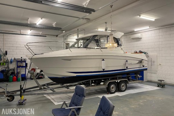 2013 Beneteau Antares 680 Med Suzuki 140HK