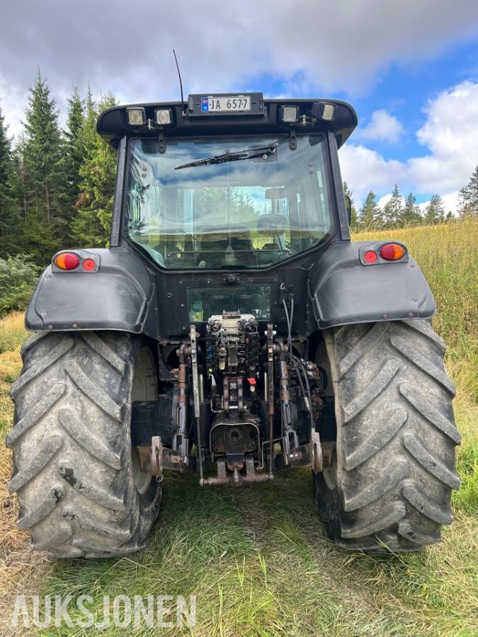 2009 Valtra T191 Manuell Traktor