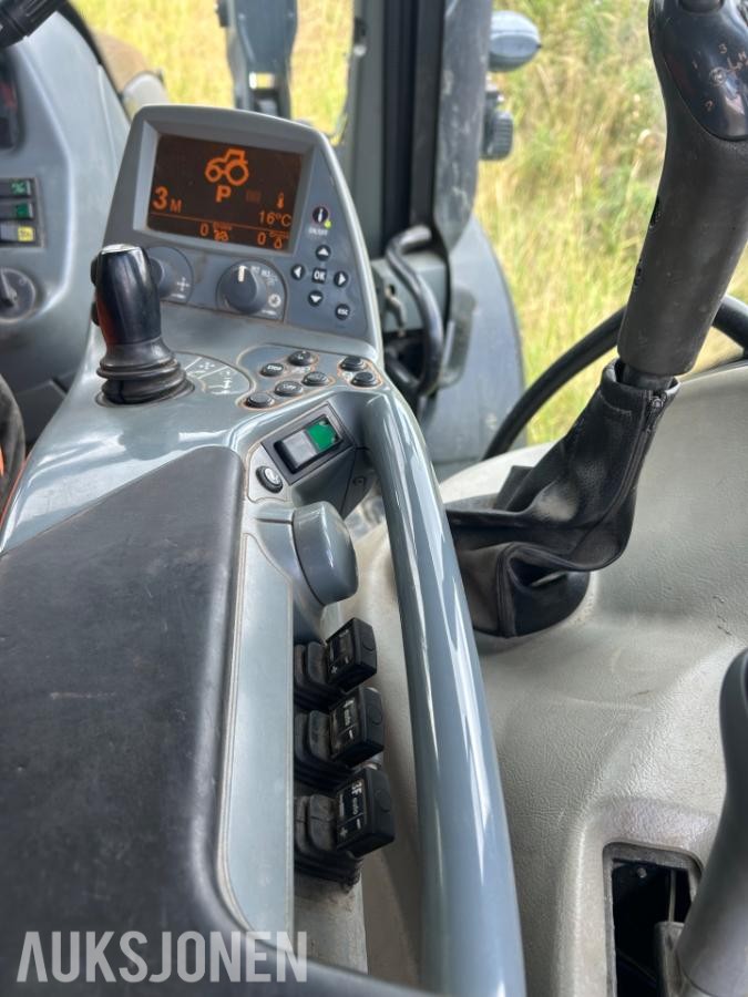 2009 Valtra T191 Manuell Traktor